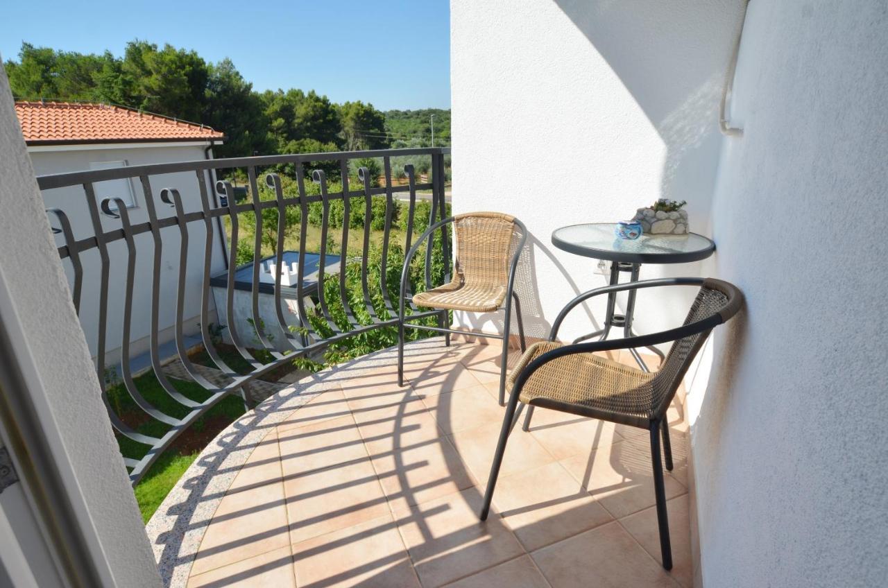 Rita Apartment Cocaletto Ровінь Екстер'єр фото